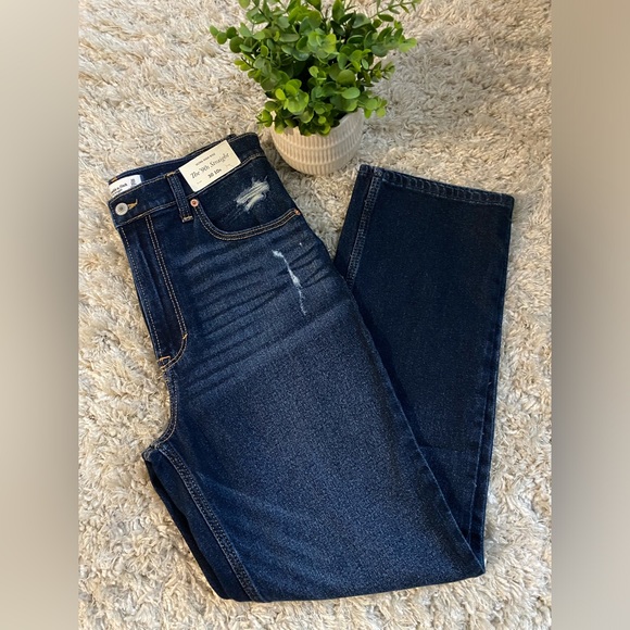 Abercrombie & Fitch Denim - Abercrombie & Fitch 90s Straight Jeans